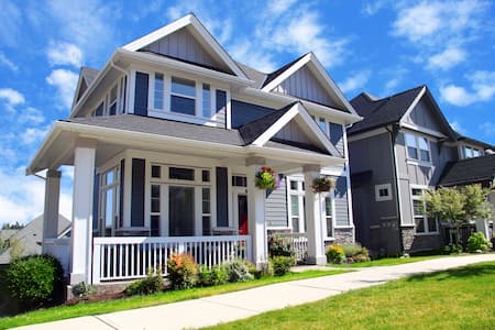 Planning a Home Remodel in Carmel, IN: Timing, Budgeting, and Local Considerations Thumbnail