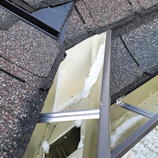 Properly-installed-gutters-and-gutter-covers-in-valleys-or-high-water-volume-areas-in-Indianapolis 4